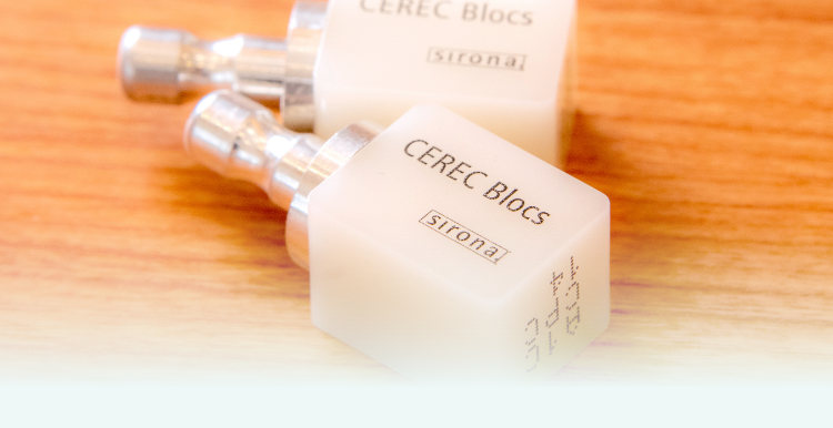 金属を使わないメタルフリー治療